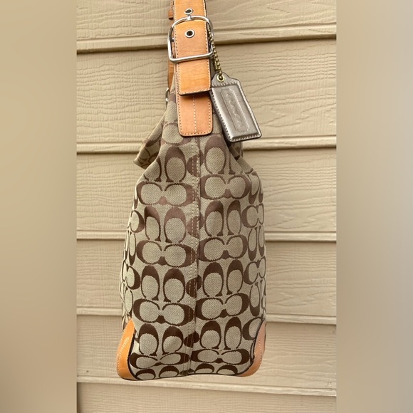 Coach Signature Shoulder Bag Duffle Zip Top Closure 6083 Brown Tan Leather - Picture 5 of 16